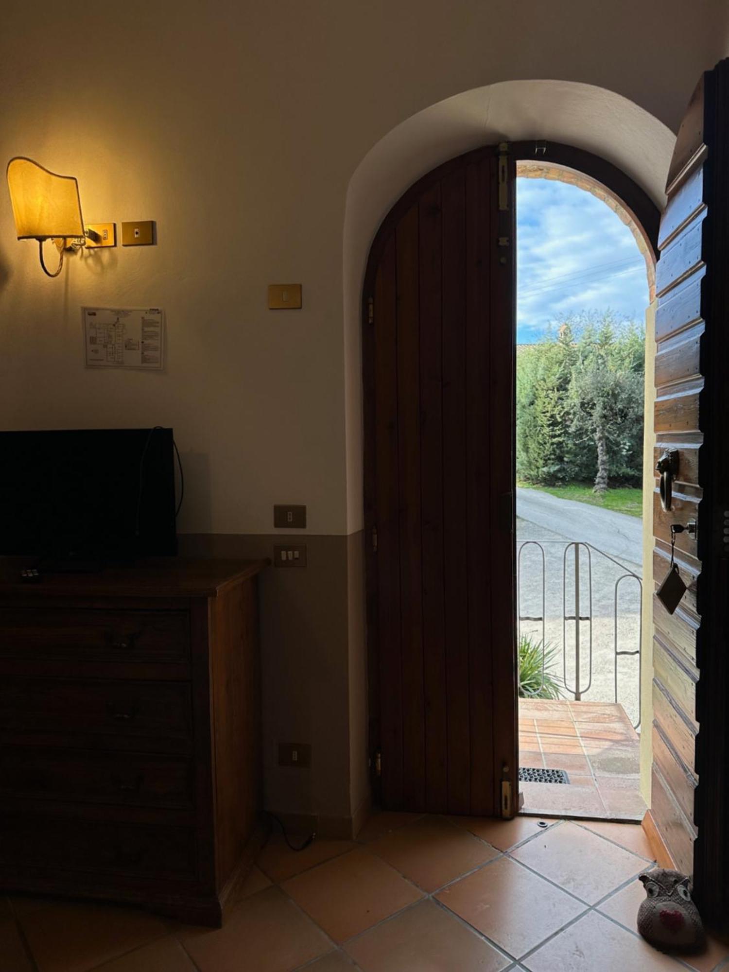 Agriturismo Palazzo Bandino - Wine Cellar, On Reservation Restaurant And Spa キアンチャーノ・テルメ エクステリア 写真
